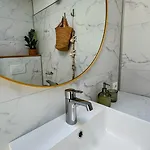 Boho Nest - Charming Boutique 앙티브